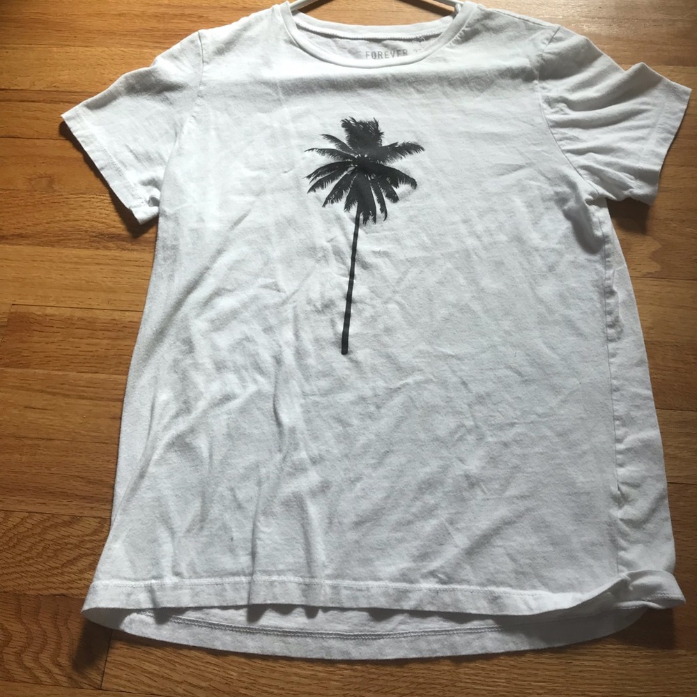 Forever 21 t-shirt